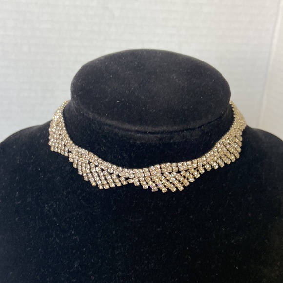 Sparkle Rhinestone Lacy Choker Necklace - Picture 5 of 5